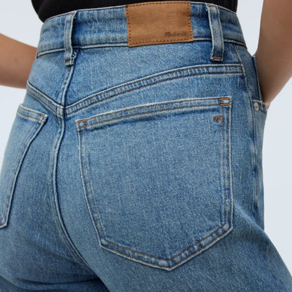 Madewell 90s Straight Leg Jeans — size 33T 33 tall